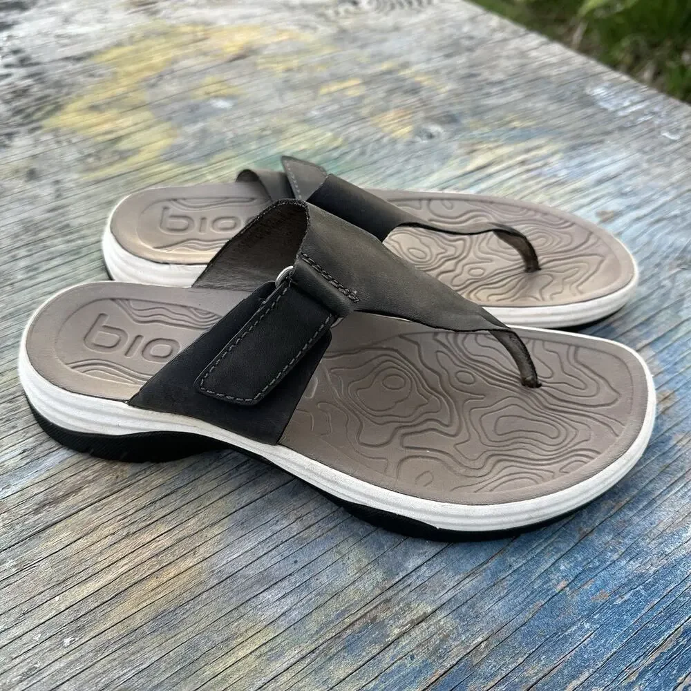 Bionica Women’s Size 8 Leather Adjustable Strap Sport Strap Black Sandals 475